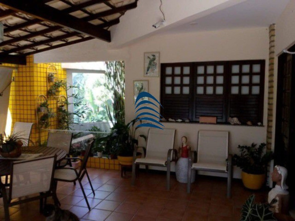 Imagem Casa com 4 Quartos à Venda, 340 m² em Busca Vida - Camaçari