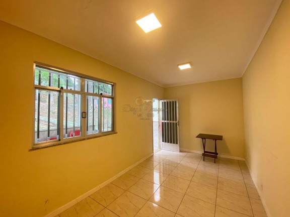 Imagem Casa com 2 Quartos à Venda, 70 m² em Pessegueiros - Teresópolis Imagem Casa com 2 Quartos à Venda, 70 m² em Pessegueiros - Teresópolis