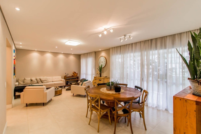 Imagem Apartamento com 3 Quartos à Venda, 212 m² em Morumbi - São Paulo Imagem Apartamento com 3 Quartos à Venda, 212 m² em Morumbi - São Paulo