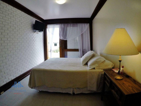 Imagem Casa com 4 Quartos à Venda, 450 m² em João Paulo - Florianópolis Imagem Casa com 4 Quartos à Venda, 450 m² em João Paulo - Florianópolis