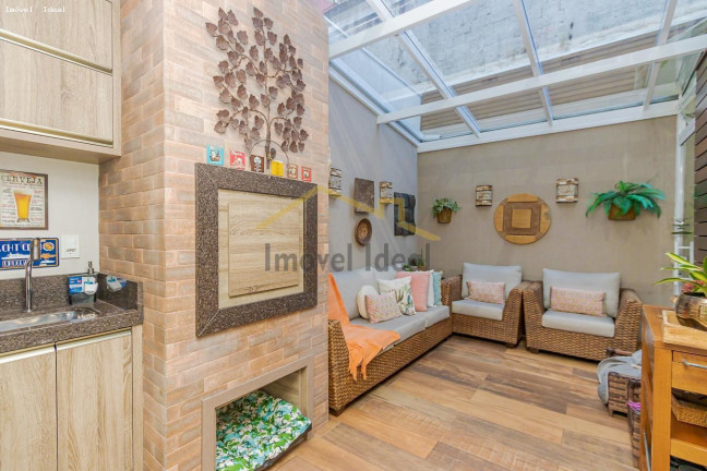 Imagem Casa com 4 Quartos à Venda, 200 m² em Jardim Das Américas - Curitiba Imagem Casa com 4 Quartos à Venda, 200 m² em Jardim Das Américas - Curitiba