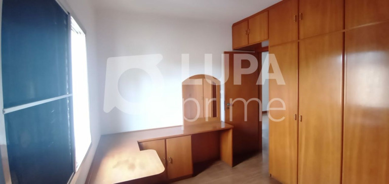 Imagem Casa com 4 Quartos à Venda, 220 m² em Jardim Guanca - São Paulo Imagem Casa com 4 Quartos à Venda, 220 m² em Jardim Guanca - São Paulo