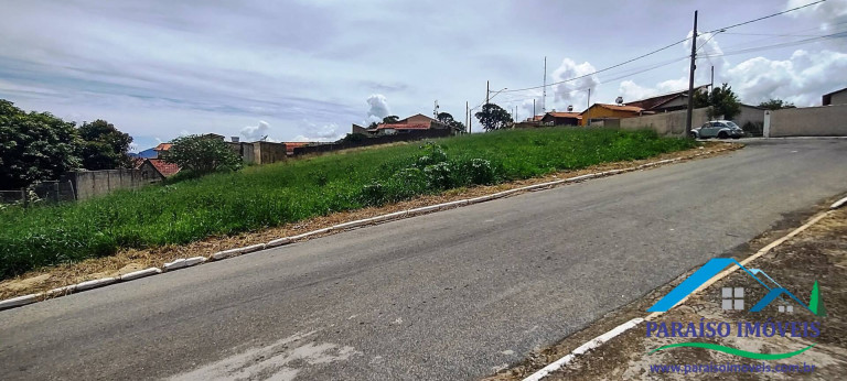 Imagem Terreno à Venda, 409 m² em Centro - Paraisópolis Imagem Terreno à Venda, 409 m² em Centro - Paraisópolis