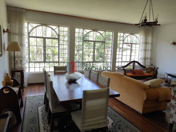 Imagem Casa com 3 Quartos à Venda, 210 m² em Albuquerque - Teresópolis Imagem Casa com 3 Quartos à Venda, 210 m² em Albuquerque - Teresópolis