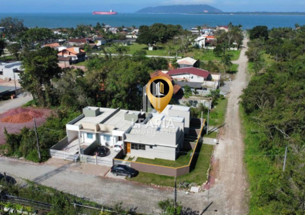 Imagem Casa com 2 Quartos à Venda, 47 m² em Brandalize - Itapoá