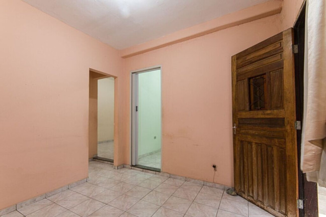 Imagem Casa com 7 Quartos à Venda, 300 m² em Itaim Paulista - São Paulo Imagem Casa com 7 Quartos à Venda, 300 m² em Itaim Paulista - São Paulo