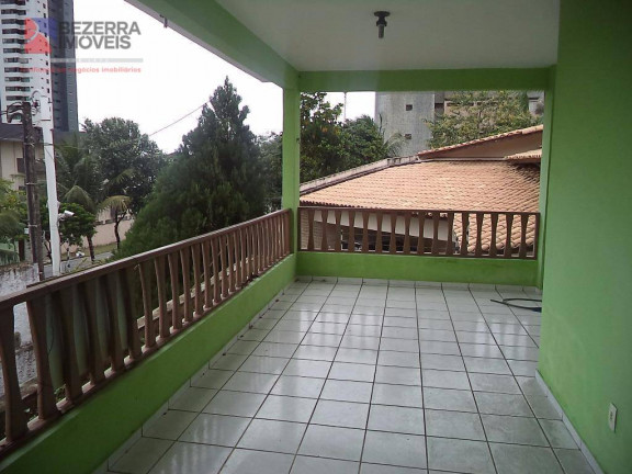 Imagem Casa com 4 Quartos à Venda, 312 m² em Candelária - Natal