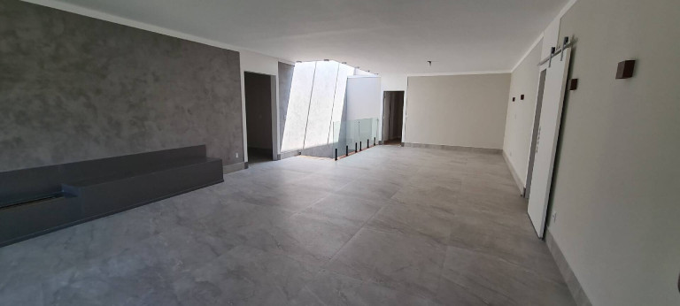 Imagem Casa com 5 Quartos à Venda, 740 m² em Alphaville Residencial Dois - Barueri Imagem Casa com 5 Quartos à Venda, 740 m² em Alphaville Residencial Dois - Barueri