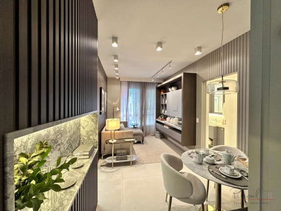 Apartamento com 2 Quartos à Venda, 102 m² em Centro - Florianópolis
