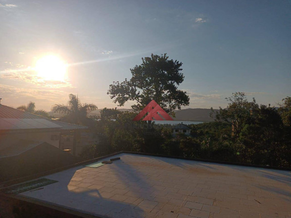 Imagem Casa com 3 Quartos à Venda, 350 m² em Piratininga - Niterói