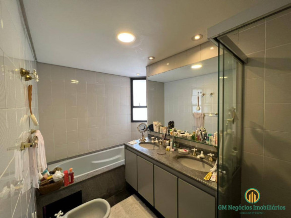 Imagem Apartamento com 3 Quartos à Venda, 220 m² em Itaim Bibi - São Paulo Imagem Apartamento com 3 Quartos à Venda, 220 m² em Itaim Bibi - São Paulo