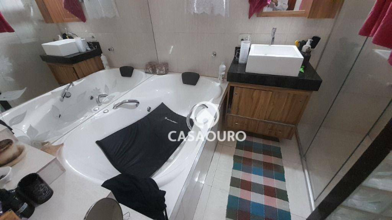 Imagem Casa com 4 Quartos à Venda, 300 m² em Floresta - Belo Horizonte Imagem Casa com 4 Quartos à Venda, 300 m² em Floresta - Belo Horizonte