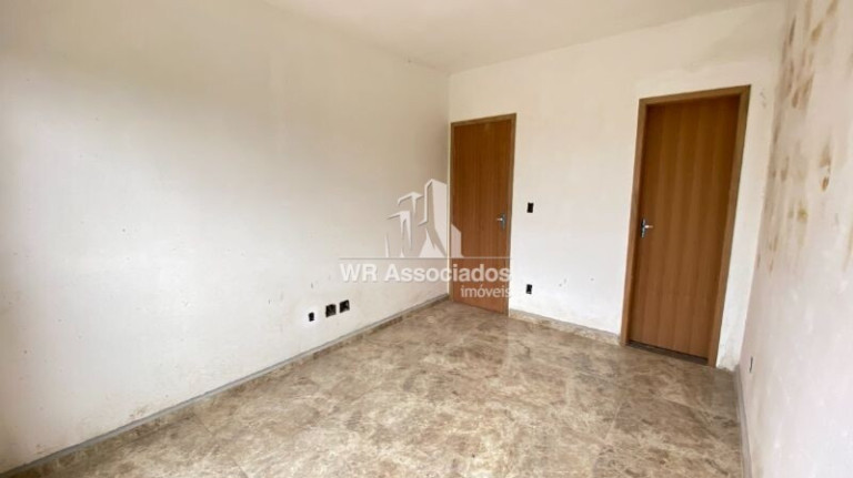 Imagem Apartamento com 3 Quartos à Venda, 160 m²