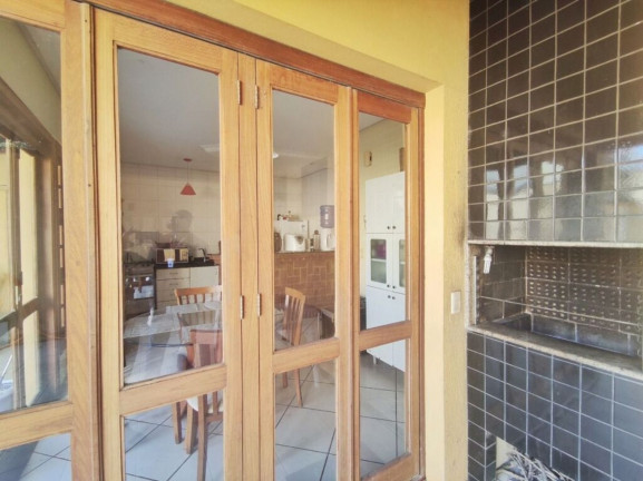 Imagem Imóvel com 2 Quartos à Venda, em Jardim Botânico - Porto Alegre Imagem Imóvel com 2 Quartos à Venda, em Jardim Botânico - Porto Alegre