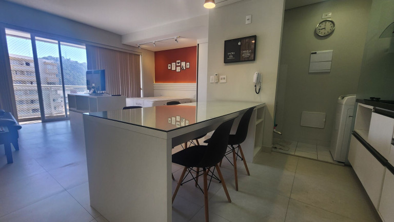 Imagem Apartamento com 1 Quarto para Alugar, 41 m² em Pompéia - Santos