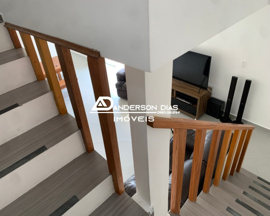 Imagem Casa com 3 Quartos à Venda, 180 m² em Centro - Caraguatatuba