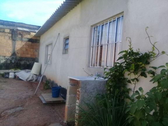 Imagem Casa com 1 Quarto à Venda, em Pq. Imperial - Jacareí Imagem Casa com 1 Quarto à Venda, em Pq. Imperial - Jacareí