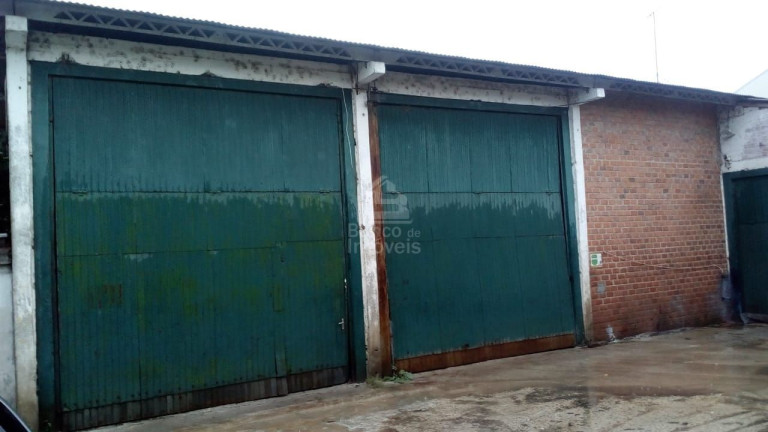 Imóvel Comercial à Venda, 633 m² em Nossa Senhora Medianeira - Santa Maria