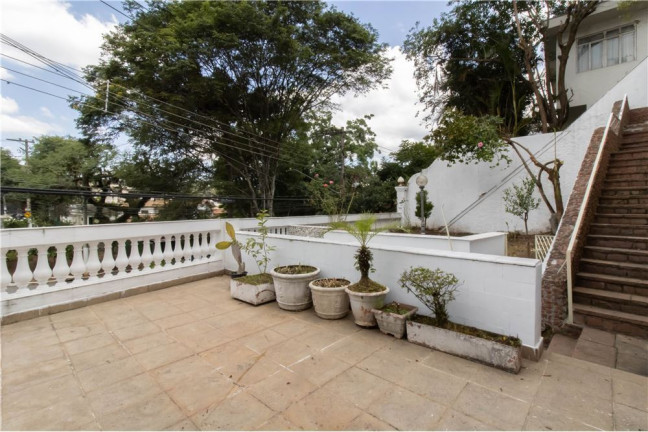 Casa com 4 Quartos à Venda,  em Pacaembu - São Paulo