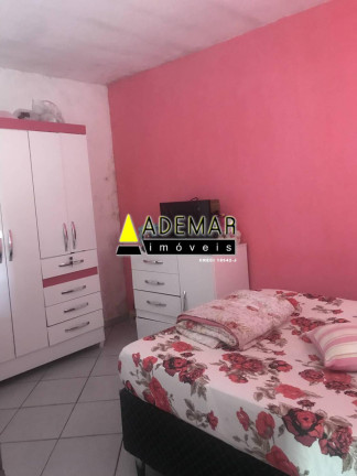 Imagem Casa com 5 Quartos à Venda, em Eldorado - Diadema Imagem Casa com 5 Quartos à Venda, em Eldorado - Diadema