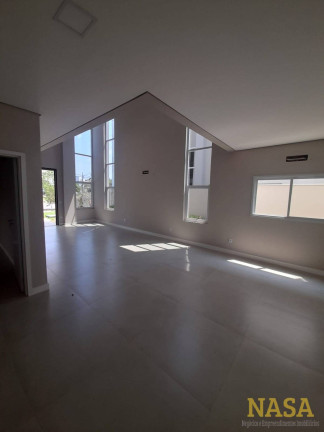 Imagem Casa com 3 Quartos à Venda, 365 m² em Jardim Itália - Cuiabá