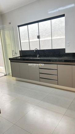 Imagem Casa com 4 Quartos à Venda, 300 m²