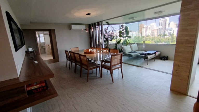 Imagem Imóvel com 4 Quartos para Alugar, 271 m² em Jardim Europa - São Paulo Imagem Imóvel com 4 Quartos para Alugar, 271 m² em Jardim Europa - São Paulo