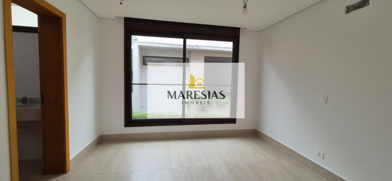 Imagem Casa com 4 Quartos à Venda, 260 m² em Juquehy - São Sebastião Imagem Casa com 4 Quartos à Venda, 260 m² em Juquehy - São Sebastião