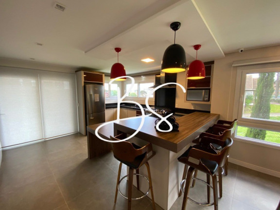 Imagem Casa com 4 Quartos à Venda, 400 m² em Centro - Canela