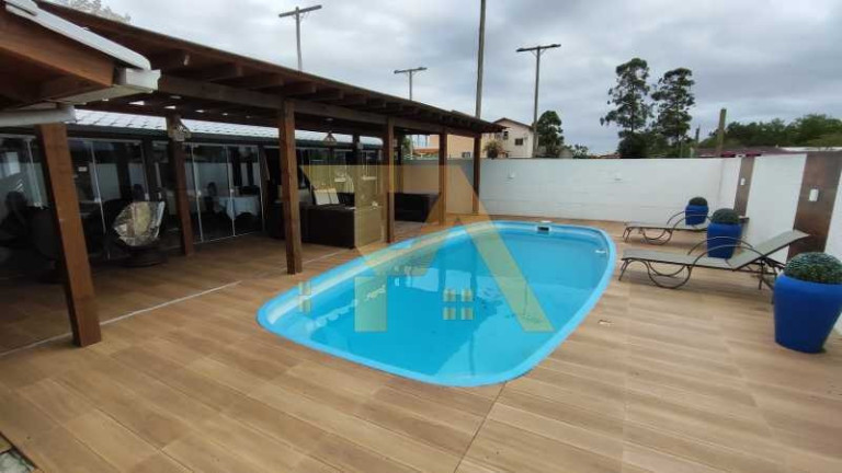 Imagem Imóvel com 3 Quartos à Venda, 362 m² em Araçatuba - Imbituba