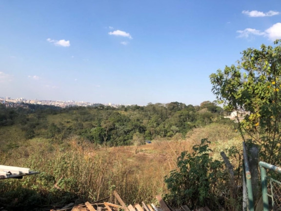 Terreno à Venda, 1.524 m² em Granja Viana - Cotia