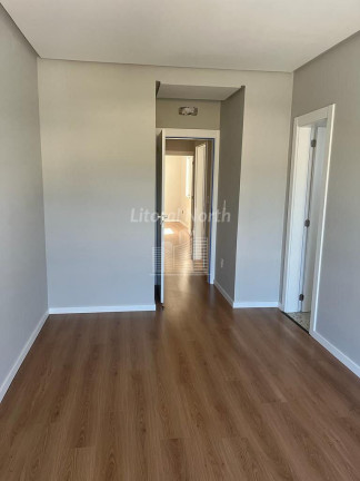 Imagem Sobrado com 3 Quartos à Venda, 141 m² em Nova Esperança - Balneário Camboriú Imagem Sobrado com 3 Quartos à Venda, 141 m² em Nova Esperança - Balneário Camboriú