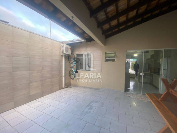 Imagem Casa com 3 Quartos à Venda, 90 m² em Itapema Do Saí - Itapoá Imagem Casa com 3 Quartos à Venda, 90 m² em Itapema Do Saí - Itapoá