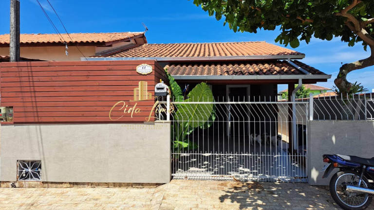 Casa com 2 Quartos à Venda, 84 m² em Barra Do Aririú - Palhoça