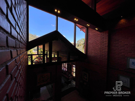 Imagem Casa com 7 Quartos à Venda, 743 m² em Quebra Frascos - Teresópolis