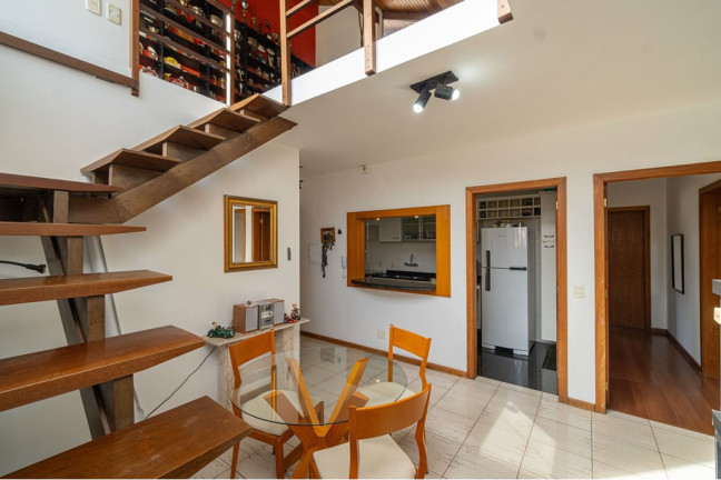 Imagem Cobertura com 2 Quartos à Venda, 161 m² em Petrópolis - Porto Alegre Imagem Cobertura com 2 Quartos à Venda, 161 m² em Petrópolis - Porto Alegre
