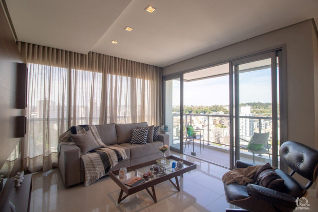 Imagem Apartamento com 3 Quartos à Venda, 105 m² em Menino Deus - Porto Alegre