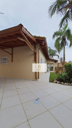 Imagem Casa com 7 Quartos à Venda, 300 m² em Balneário Flórida - Praia Grande Imagem Casa com 7 Quartos à Venda, 300 m² em Balneário Flórida - Praia Grande