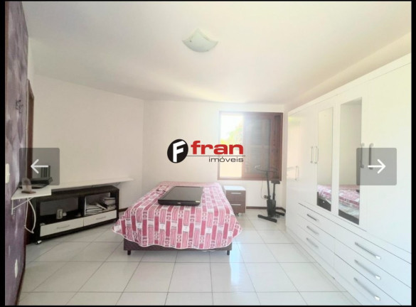 Imagem Casa com 4 Quartos à Venda, 297 m² em Córrego Grande - Florianópolis Imagem Casa com 4 Quartos à Venda, 297 m² em Córrego Grande - Florianópolis