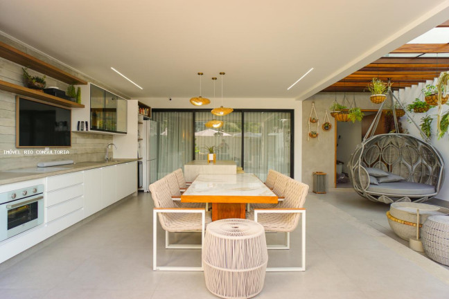 Imagem Casa com 5 Quartos à Venda, 314 m² em Rio De Janeiro Imagem Casa com 5 Quartos à Venda, 314 m² em Rio De Janeiro