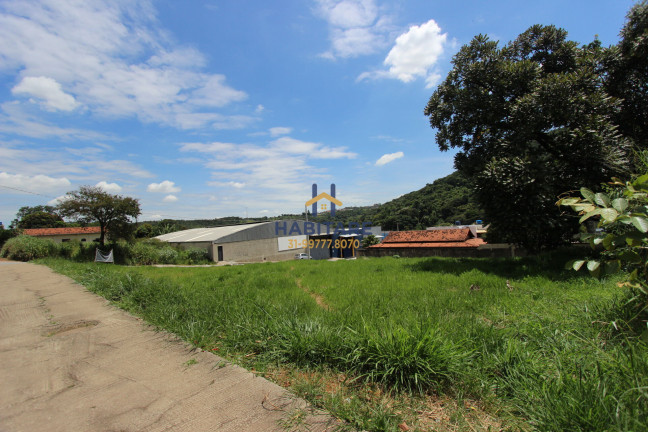Imagem Terreno à Venda, 1.572 m² em Centro - Ibirité
