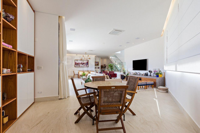 Imagem Casa com 4 Quartos à Venda, 520 m² em Tamboré - Santana De Parnaíba Imagem Casa com 4 Quartos à Venda, 520 m² em Tamboré - Santana De Parnaíba