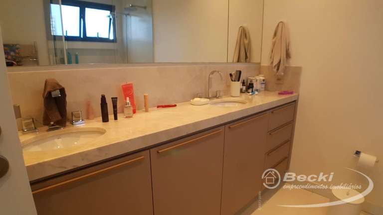Imagem Apartamento com 3 Quartos à Venda, 174 m² em Glória - Joinville