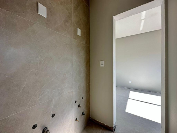 Imagem Casa com 4 Quartos à Venda, 250 m² em -- - Xangri-la Imagem Casa com 4 Quartos à Venda, 250 m² em -- - Xangri-la