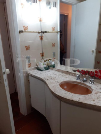 Imagem Apartamento com 4 Quartos à Venda, 176 m² em Pitangueiras - Guarujá Imagem Apartamento com 4 Quartos à Venda, 176 m² em Pitangueiras - Guarujá