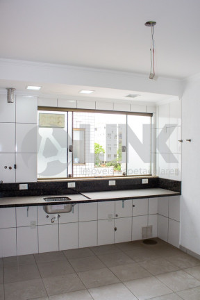 Imagem Imóvel com 3 Quartos à Venda, 251 m² em Vila Ipiranga - Porto Alegre