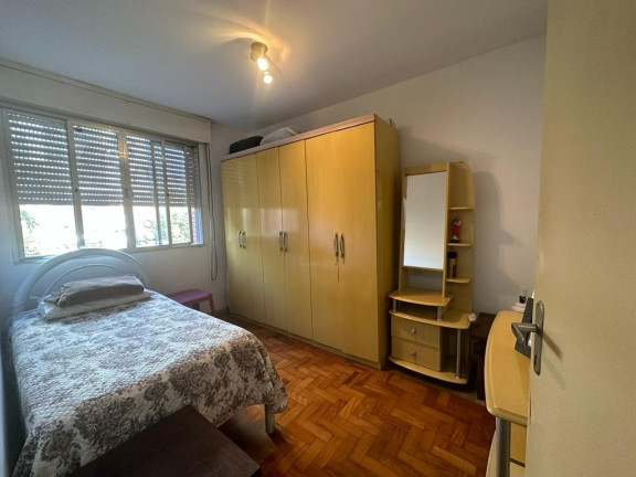 Imagem Imóvel com 3 Quartos à Venda, em Menino Deus - Porto Alegre Imagem Imóvel com 3 Quartos à Venda, em Menino Deus - Porto Alegre
