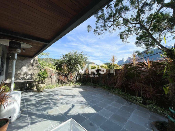 Imagem Casa com 4 Quartos à Venda, 435 m² em Carlos Guinle - Teresópolis Imagem Casa com 4 Quartos à Venda, 435 m² em Carlos Guinle - Teresópolis