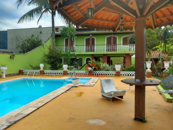 Casa com 5 Quartos à Venda, 350 m² em Martim De Sá - Caraguatatuba