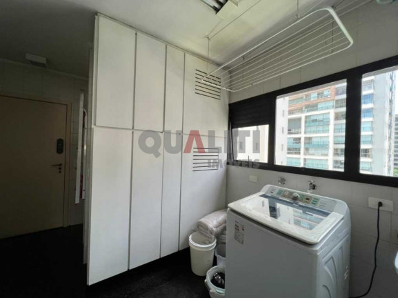 Imagem Apartamento com 3 Quartos à Venda, 220 m² em Itaim Bibi - São Paulo